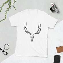 Load image into Gallery viewer, Mule Deer skull low cost T-Shirt
